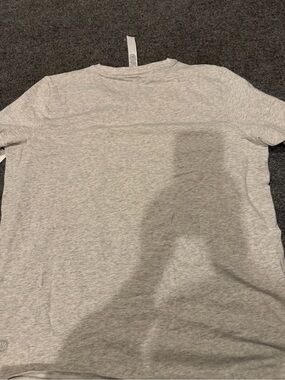 lululemon athletica Heather Gray Short Sleeve Top